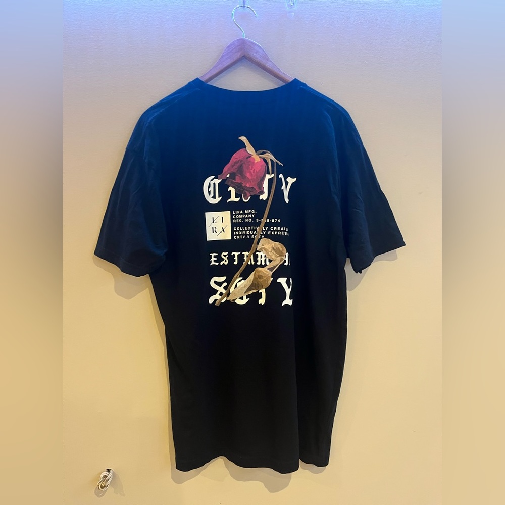 LIRA dead rose tee